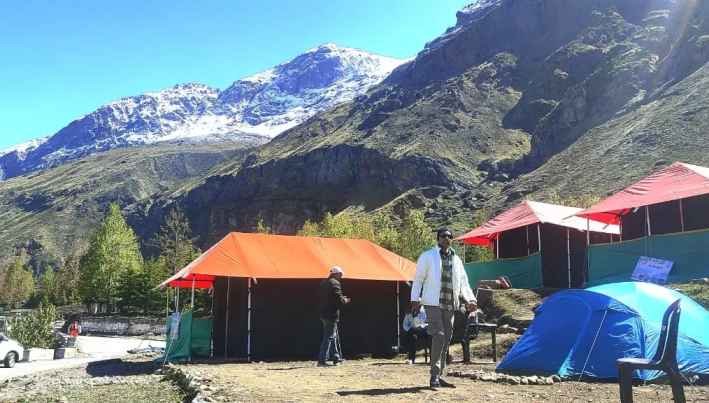 Badri Hikes Camps2